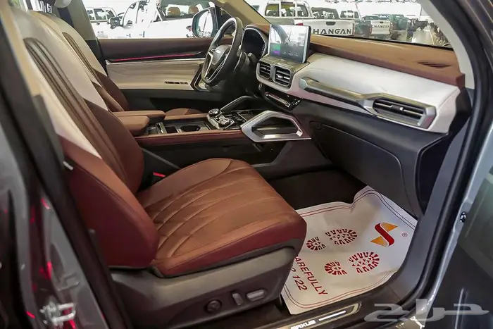 D90 Executive Luxury 2024   حضور يبهر 6