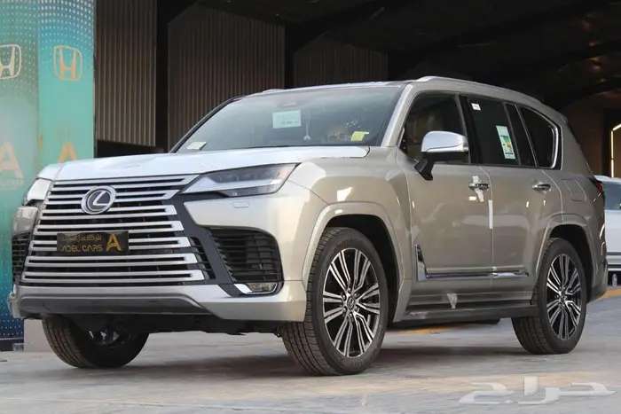عرض خاص وحصري لكزس LX600 BB 2025 سعودي 3