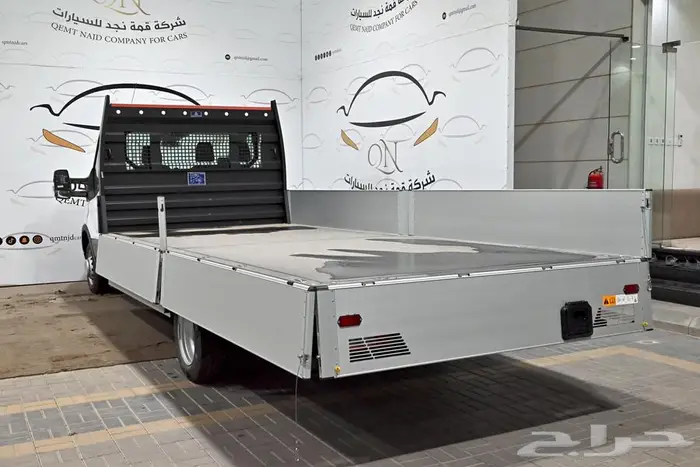 فورد ترانزيت 330S جوانب 2023 عرض اليوم الوطني 4