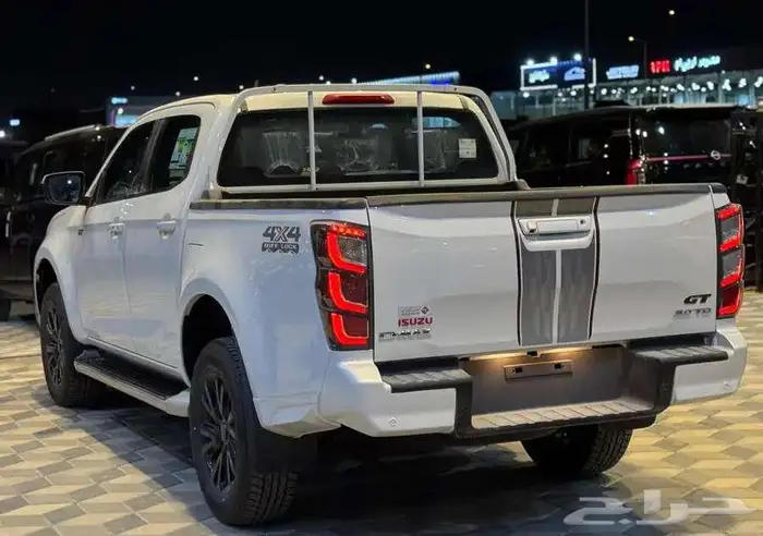 ايسوزو ديماكس GT 2025 3
