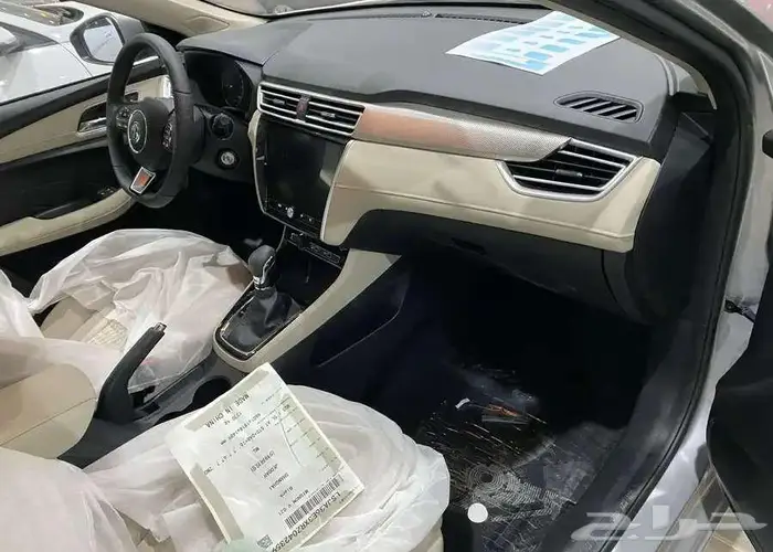 ام جي MG5 ستاندر 2025 اصفار 4