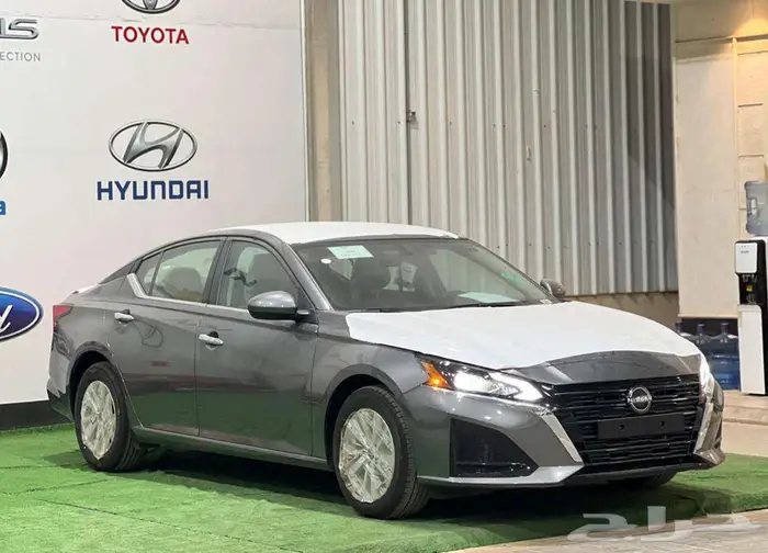 نيسان التيما استندر - نص فل SV 2025 اسود عرض خاص 1