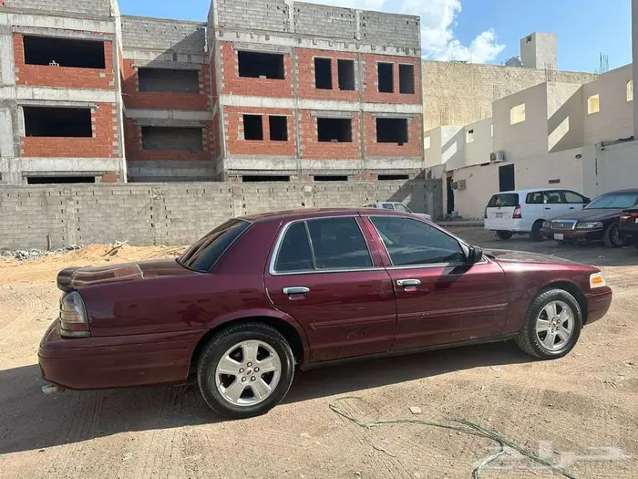 فورد فكتوريا قمة في النظافة 4