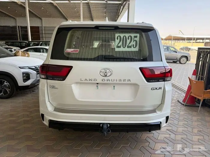 لاندكروزر جكسار L3 بنزين 2025 سعودي ممشى 5400 كم 5