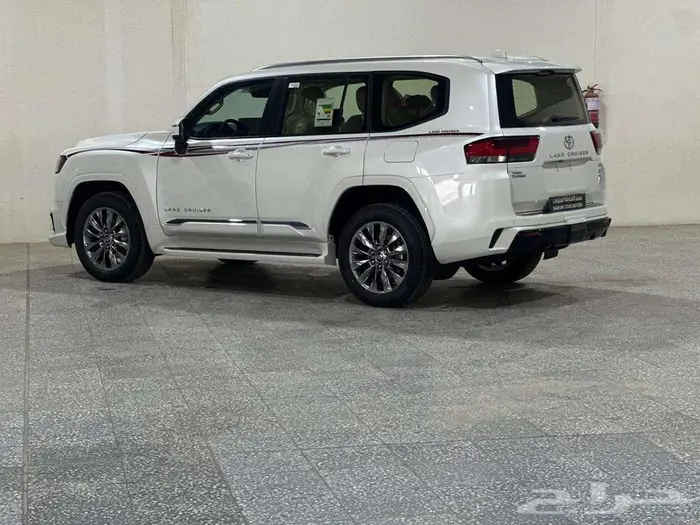 تويوتا لاندكروزرGXR.L5رادارالساير باقل سعر ونظام الدفعتين 1