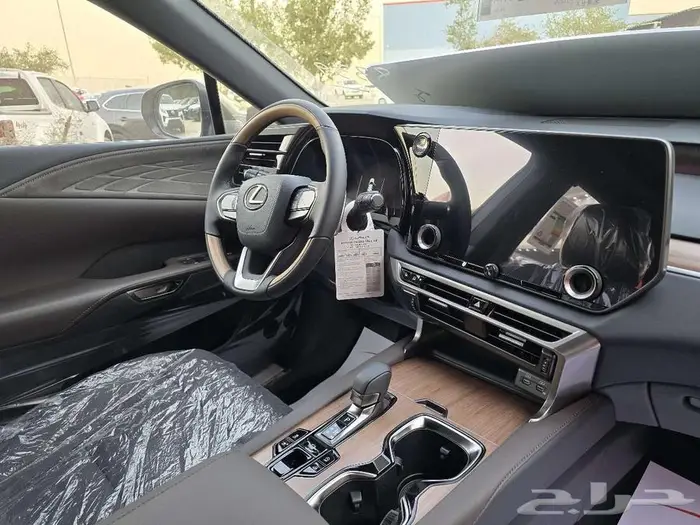 لكزس RX350 فئة BB - وارد عبداللطيف جميل 2025 5