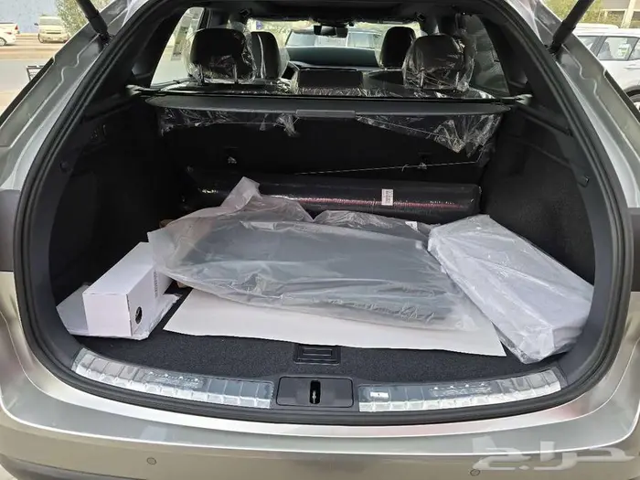 لكزس RX350 فئة BB - وارد عبداللطيف جميل 2025 4