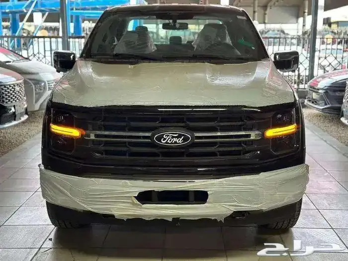 فورد F150 XLT موديل 2024 6 سلندر اسود 2