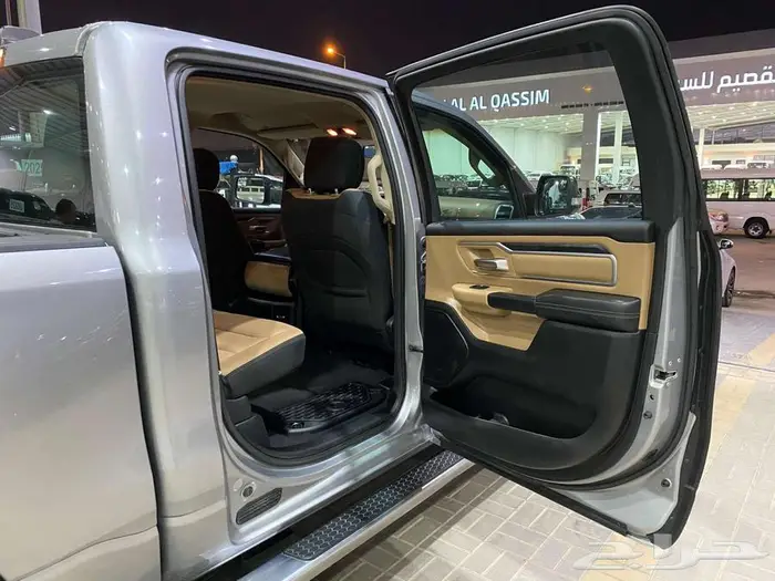 دودج رام 2019 رصاصي ماشيه 277000كم 32
