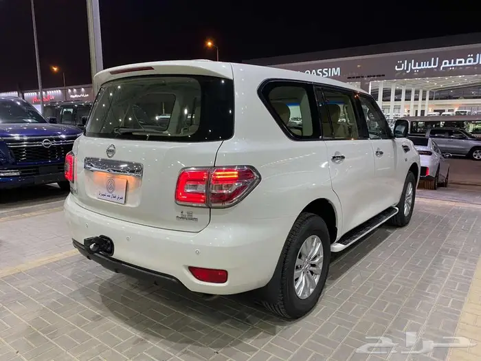نيسان باترول LE 2016 ابيض ماشيه 225000كم 15