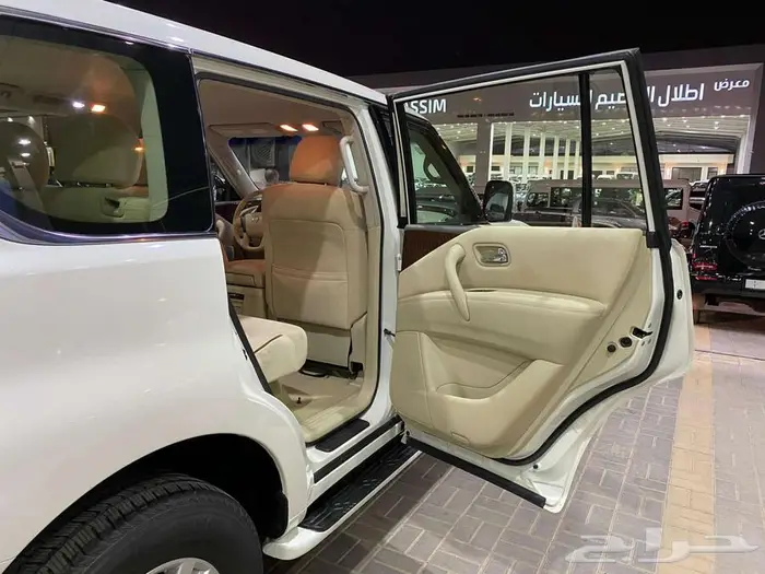 نيسان باترول LE 2016 ابيض ماشيه 225000كم 27