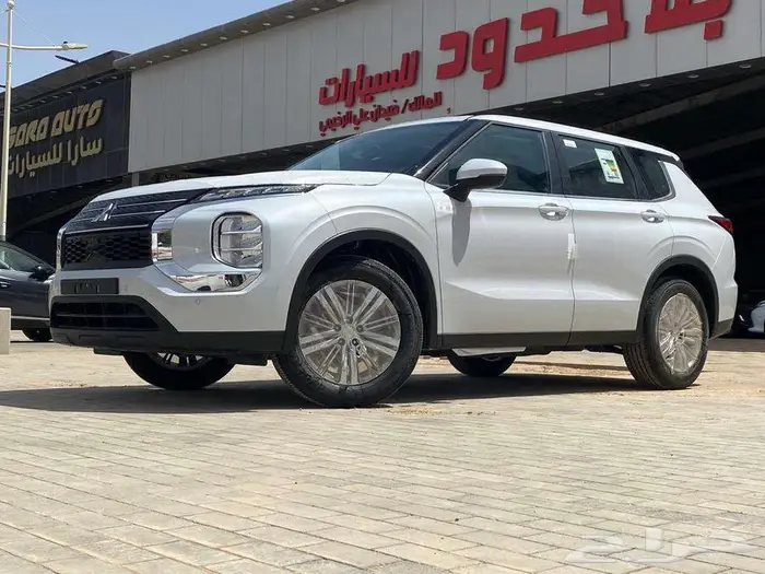 ميتسوبيشي اوتولاندر 2025 ستاندر 7 راكب دبل اقساط و كاش 4