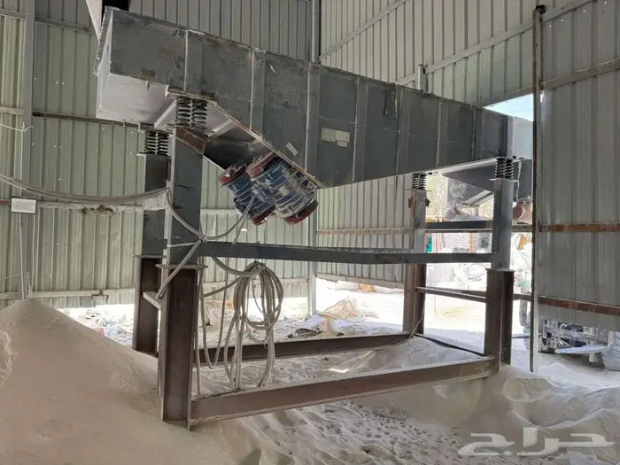 للبيع مصنع لفرز وتعبئة الرمل السيليكا بطريق الخرج 8