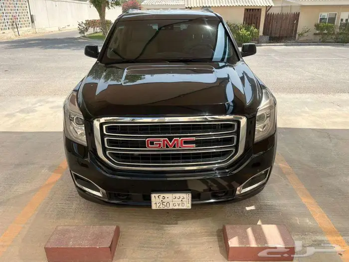 جمس يوكن موديل 2015 محركات على الفحص والبودي مرشوش بالكامل 25