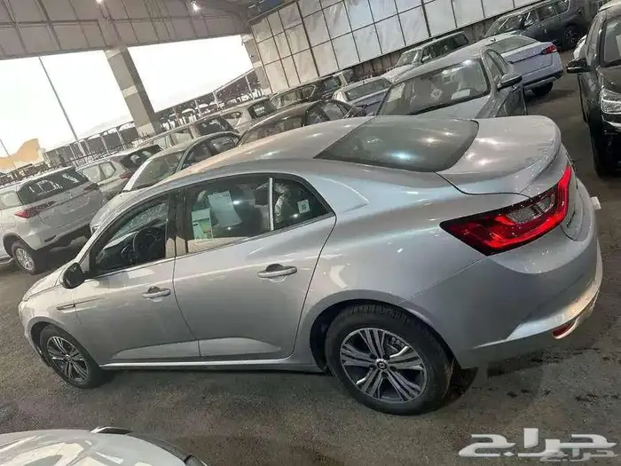 رينو ميجان ستاندرد 2024 7