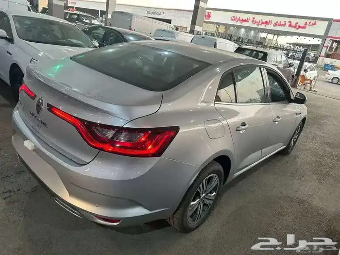 رينو ميجان ستاندرد 2024 6
