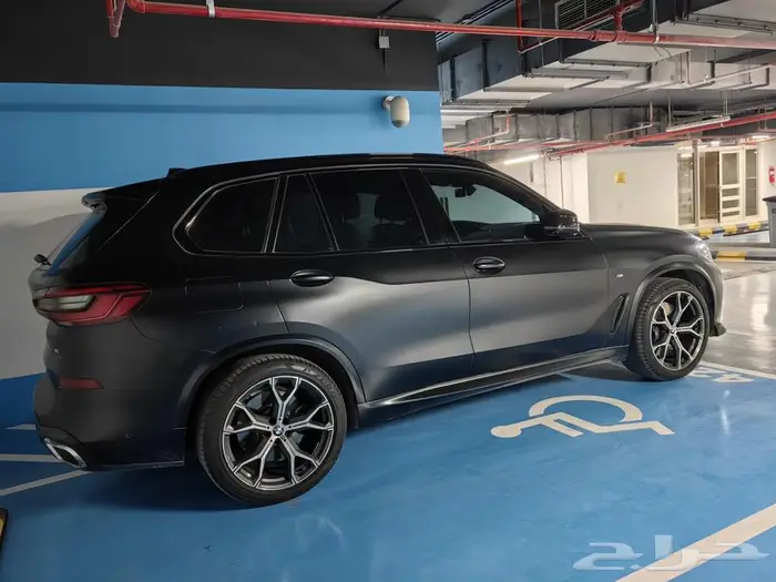 بى إم دبليو BMW 5