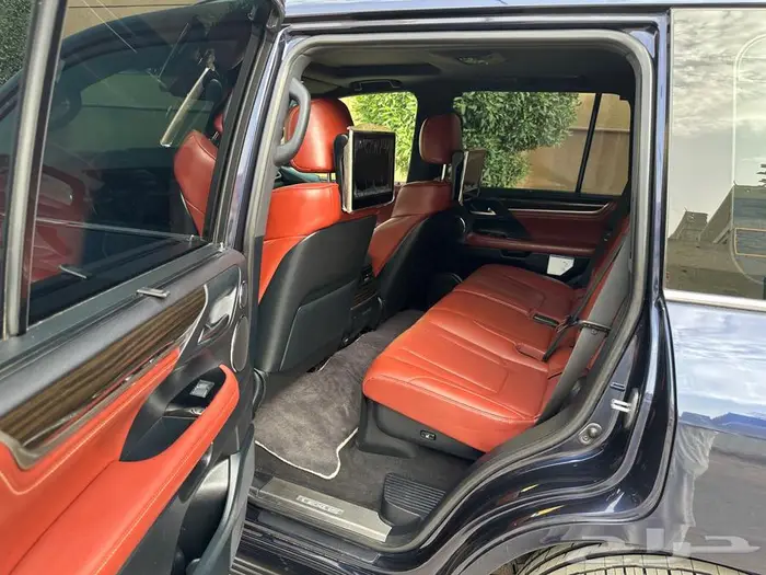لكزس LX570s موديل 2021 5