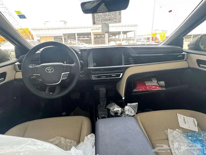 تويوتا كامرى LE اسود 2500 cc بنزين موديل 2025 7
