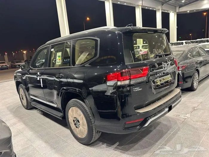 لاندكروزر l4 2025 سعودي 7