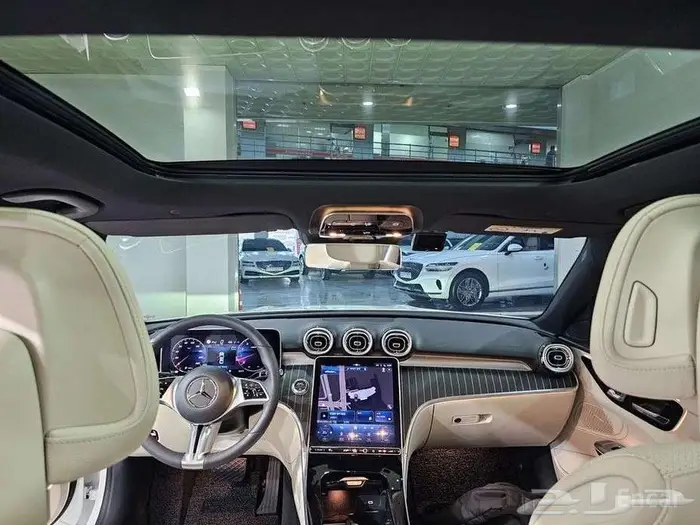 مرسيدس C300 2023 9