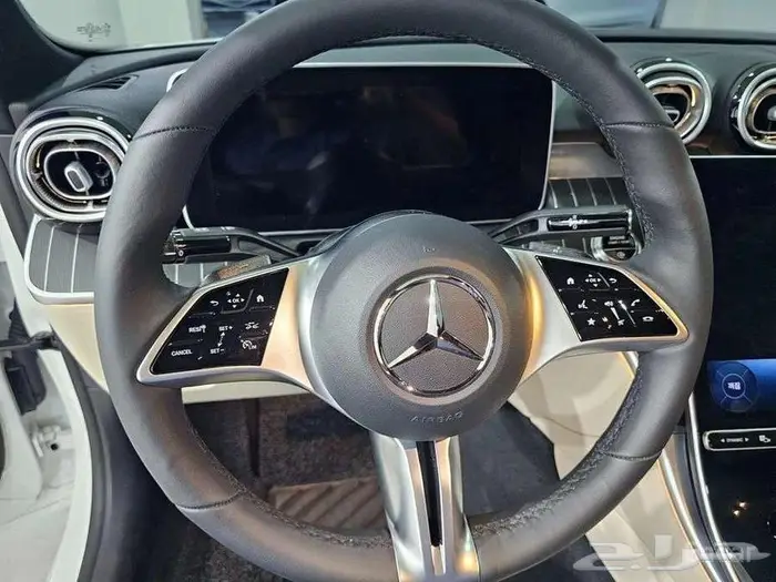 مرسيدس C300 2023 19