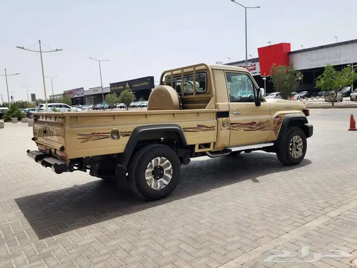لاندكروز شاص رفرف اتوماتيك ونش ديزل سعودي 2025 3