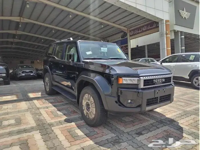 ويوتا برادو TXL3 بنزين 2025 اسود -بطاقه 1