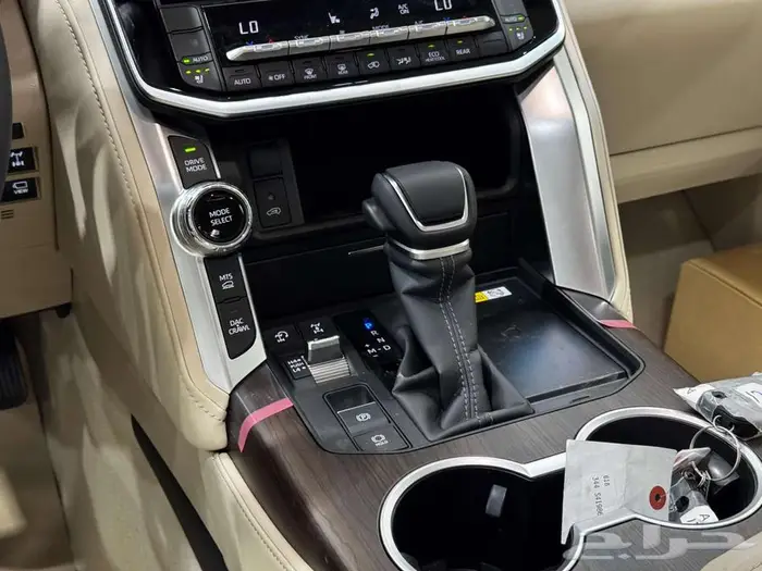 تويوتا لاندكروزر GXR L4 2025 سعودي بطاقه جمركيه كاش واقساط 10