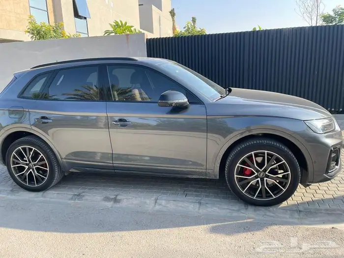 Q5 2.0 S line TFSI quattro BlackEdition 3