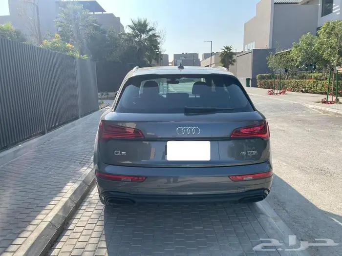 Q5 2.0 S line TFSI quattro BlackEdition 1