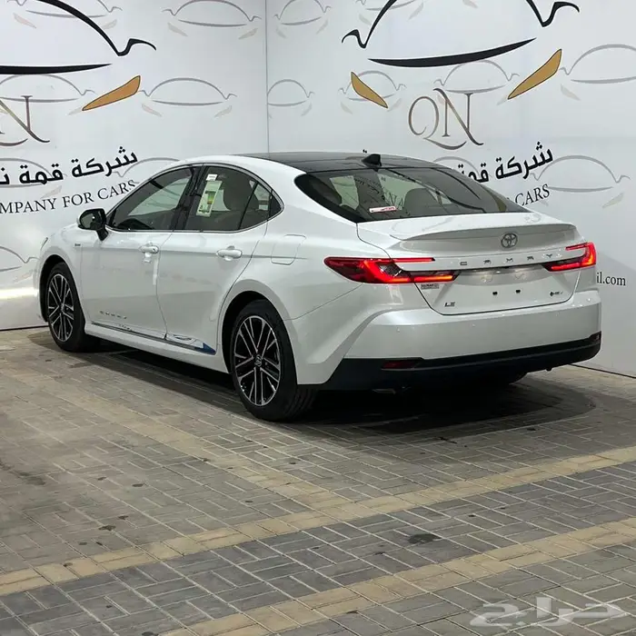 تويوتا كامري LE هايبرد جنوط فتحة سقف 2025 2