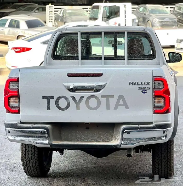 هايلوكس غمارتين TRD بنزين خليجي 2025 3