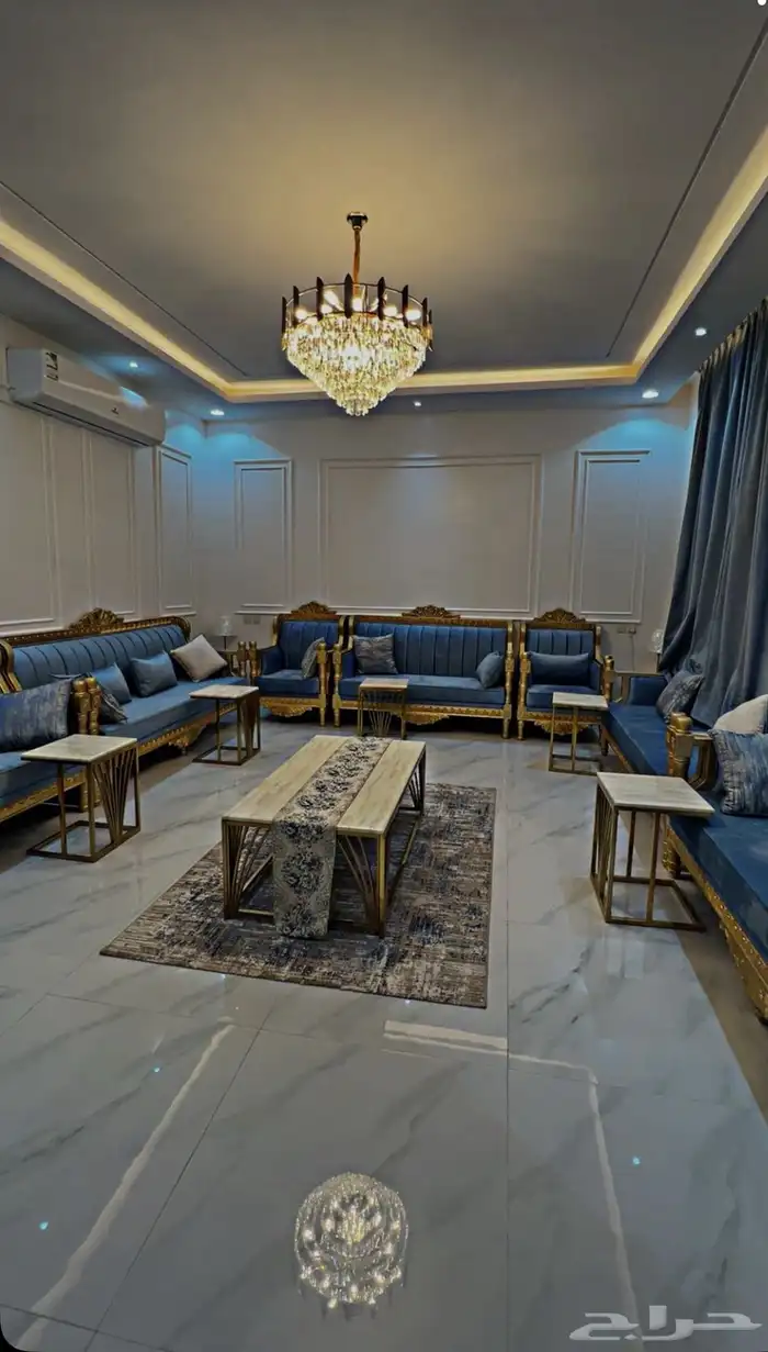 فلة درج داخلي 3 اداور وشقتين بالرياض   الجبيلة 0