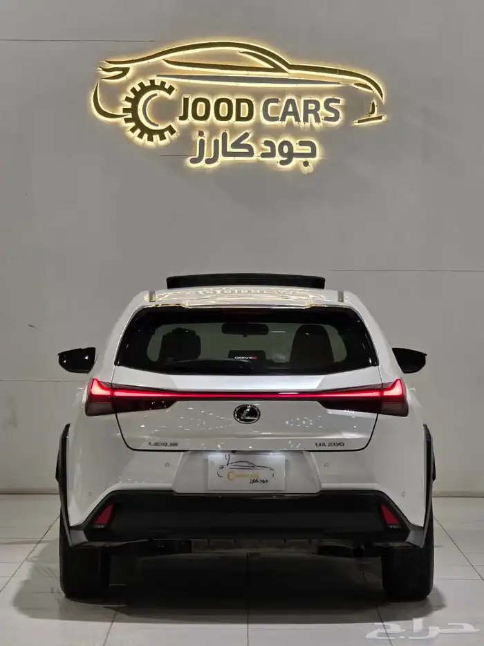 لكزس UX200 موديل 2020 بحاله الوكاله 2