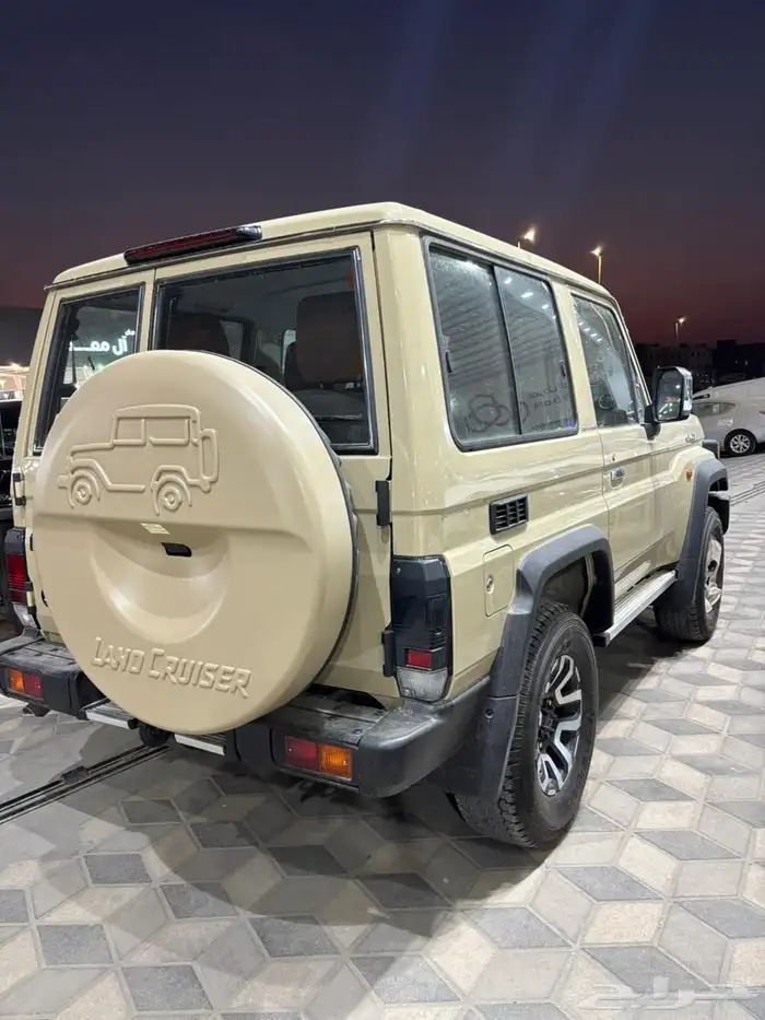 تويوتا جيب. ربع. بنزين 2025 6
