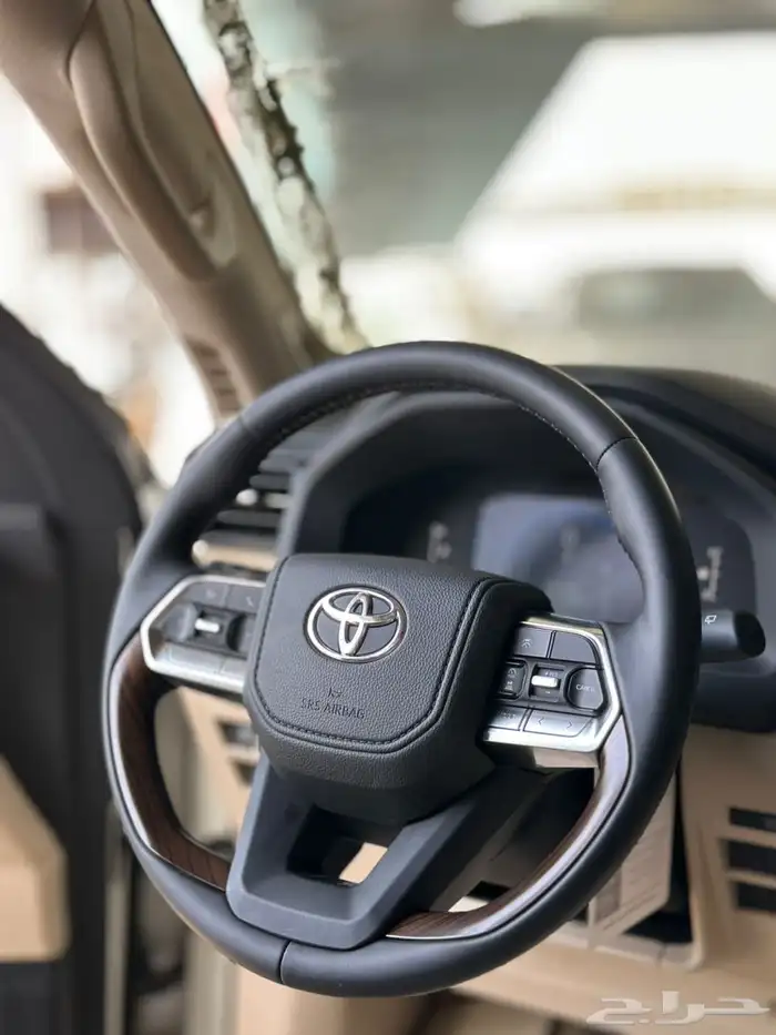 تويوتا لاند كروزر GXR L5 2025 وارد الساير 15