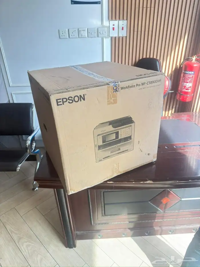 طابعة ملونة وعادية للبيع . 3