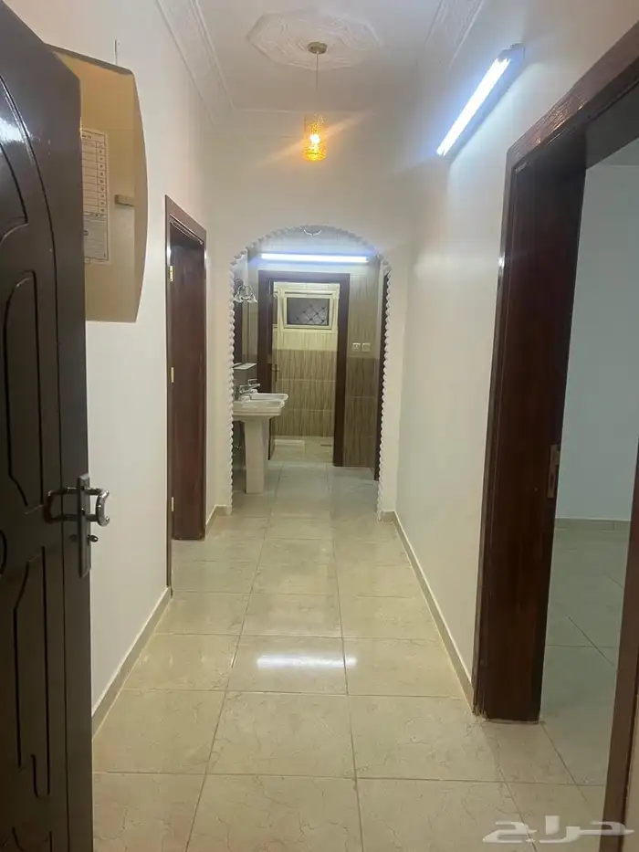 شقه للايجار حي المنتزه بالطائف 3