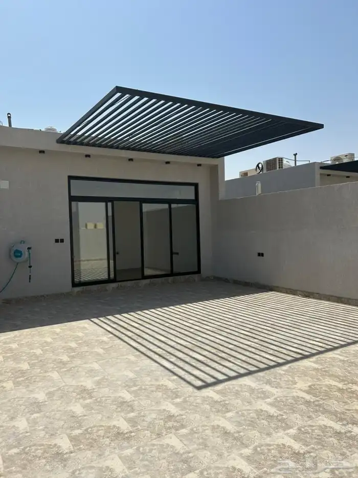 فيلا للإيجار   موقع مميز بدايه المهديه 37