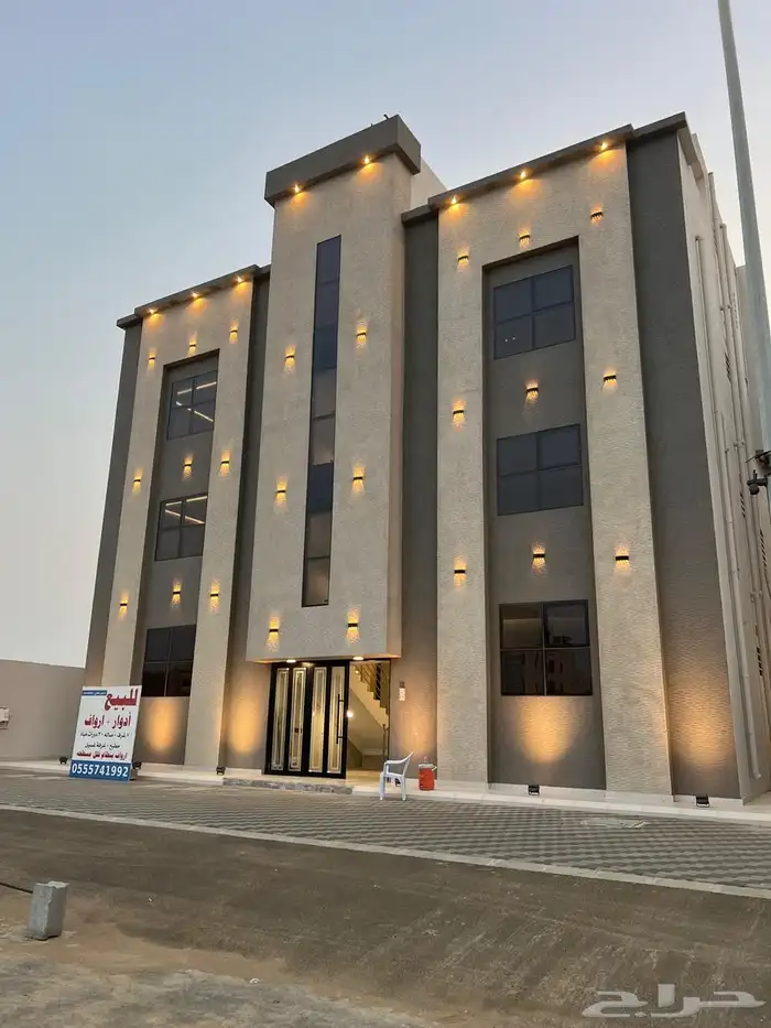 للبيع ادوار بمخطط 9 بجيزان تشطيبات فاخره 0
