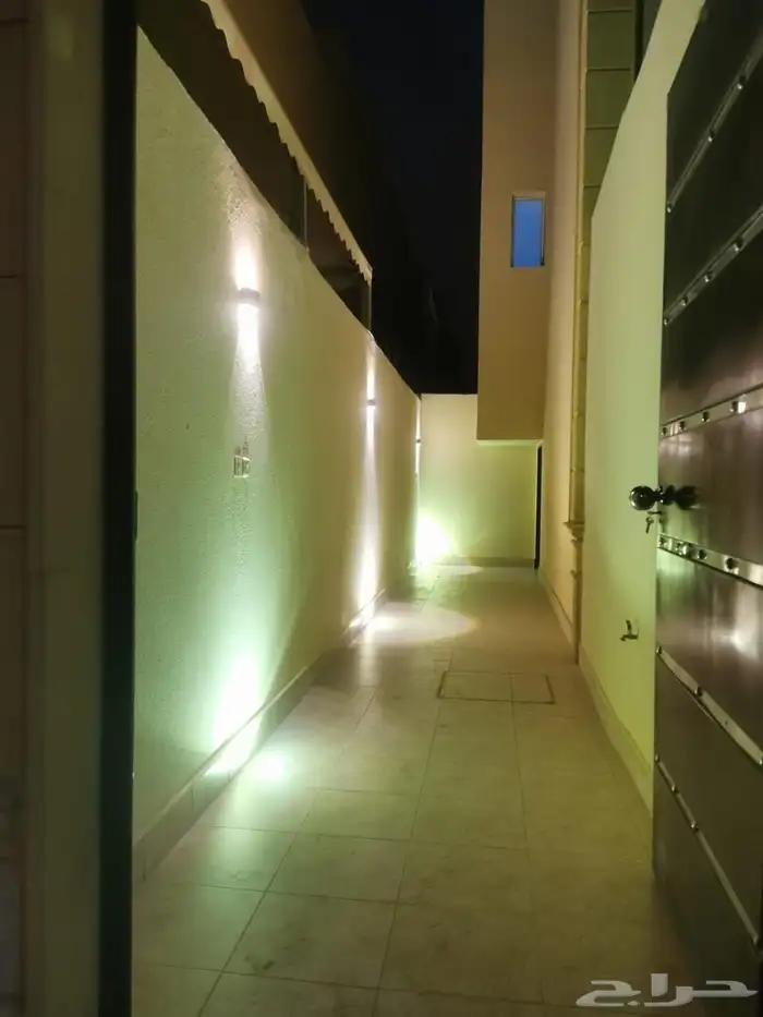 للإيجار شقة في فيلا   حي الوادي (62000) 4