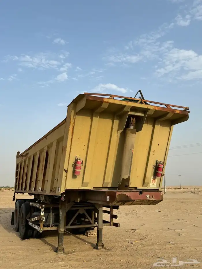 صندوق قلاب 24 متر قاعده 16 نضيف وعلى الشرط موقع وادي الدواسر 3