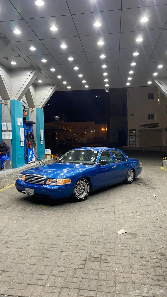 فورد كراون فكتوريا 1999 0