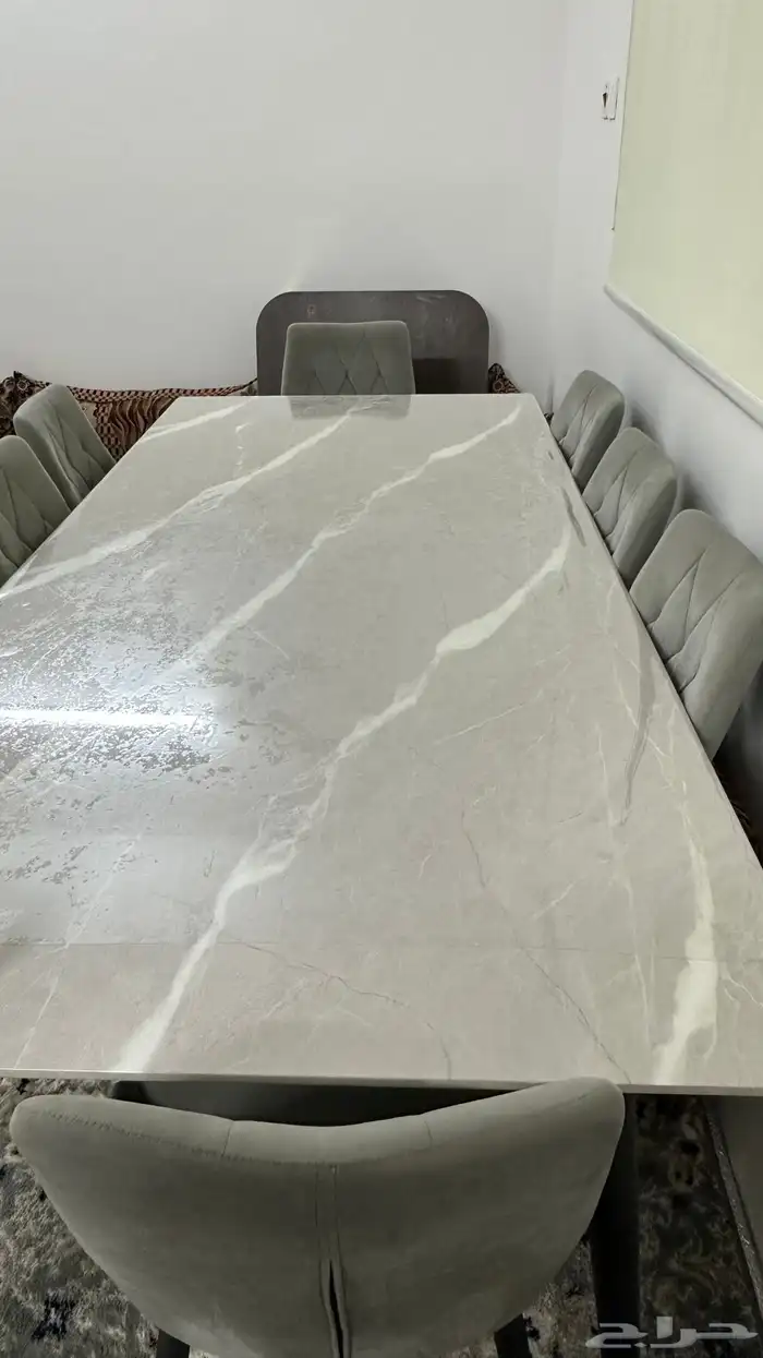 طاولة طعام 0