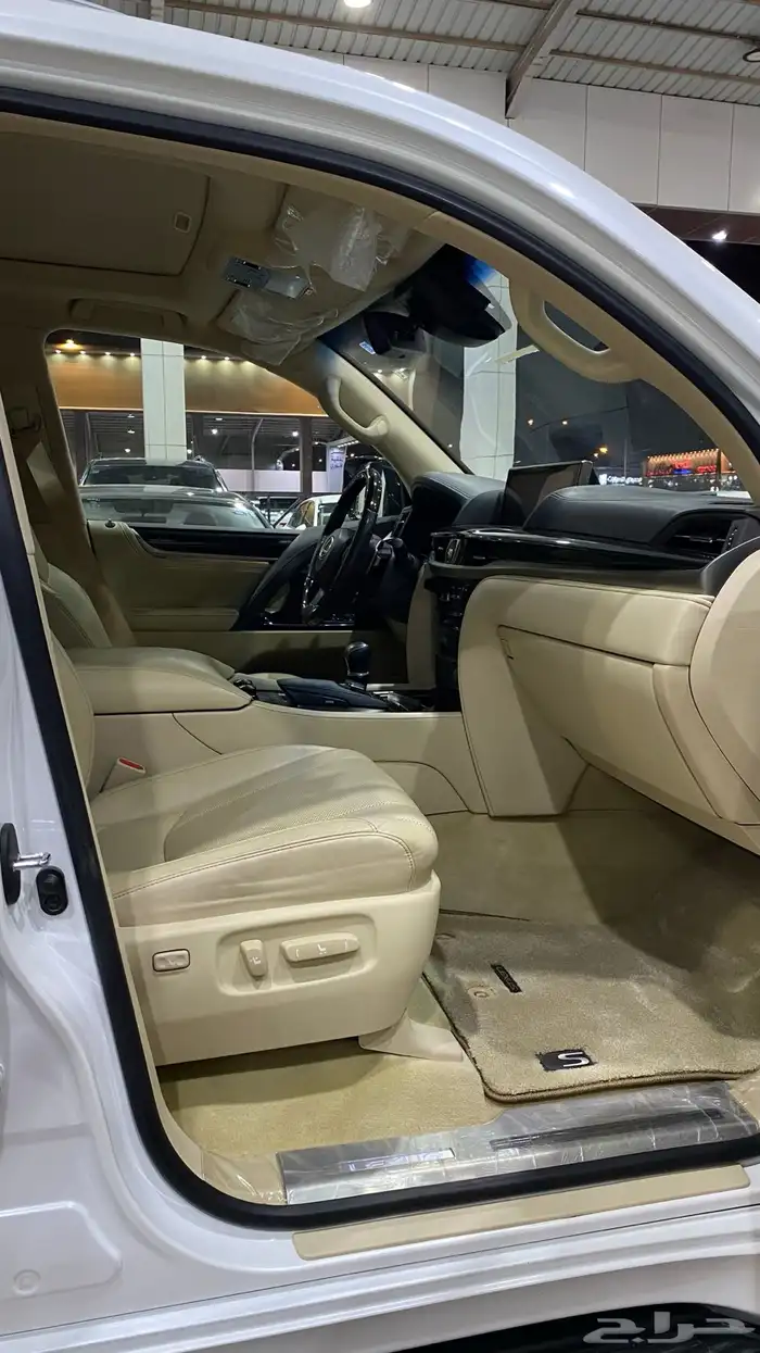جيب لكزس LX570s المديل 2021 العدد 180 الف 4