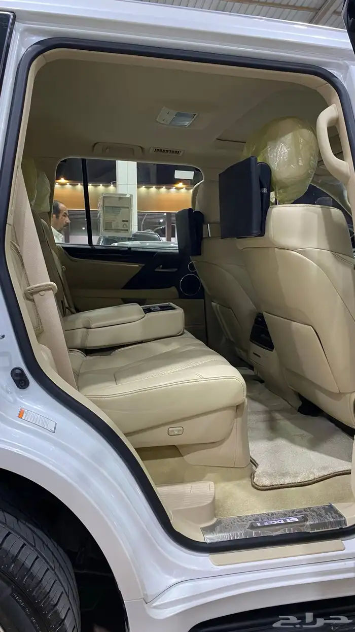 جيب لكزس LX570s المديل 2021 العدد 180 الف 3