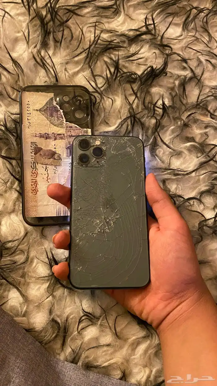 iPhone 11 Pro أرغب البدل في 12 او 13 4