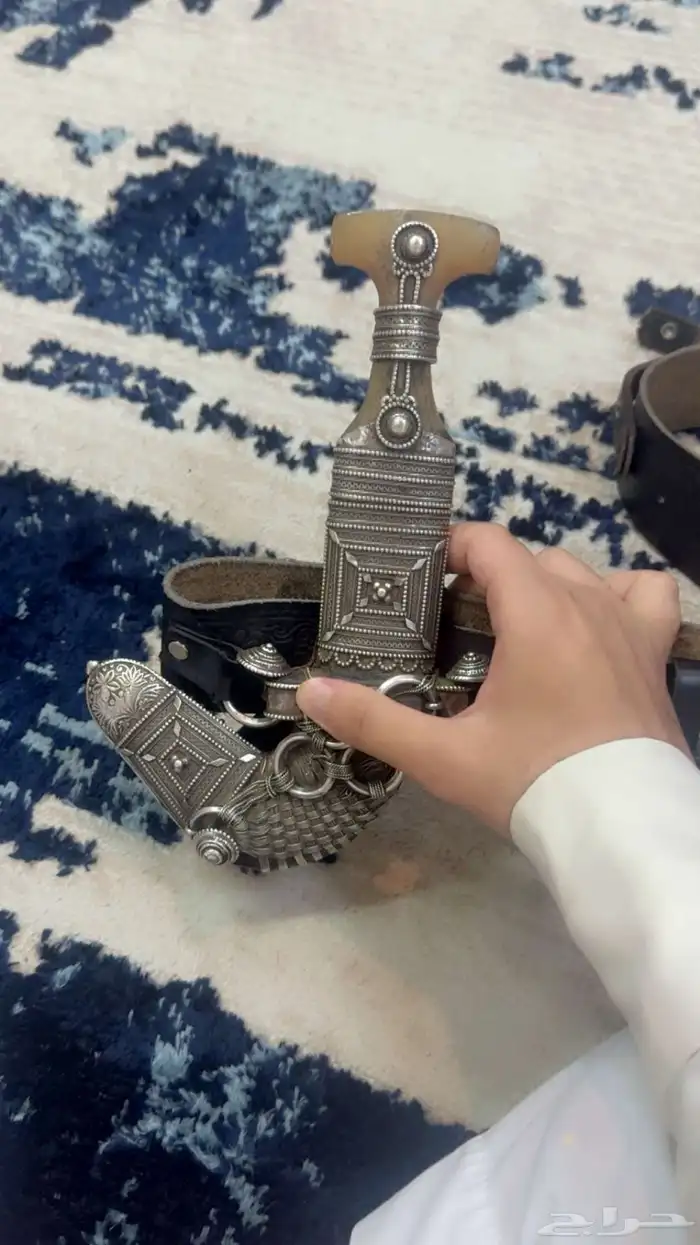 جنبيه زراف اصلي قديمه على الشرط 1