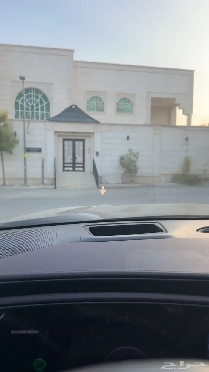 كاديلاك اسكاليد فل كامل سبورت بحاله الوكاله 12
